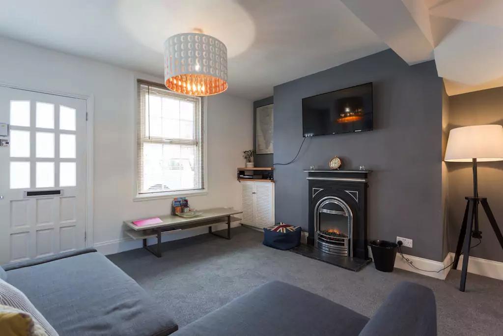 Hastings House * Luton (Bedfordshire)
